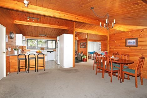 Photo of property in 37 Barnhill Crescent, Pahurehure, Papakura, 2113