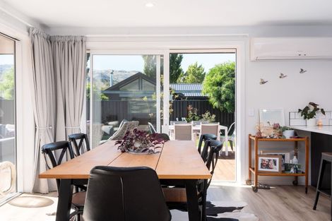 Photo of property in 46 Stratford Drive, Mount Pisa, Cromwell, 9383