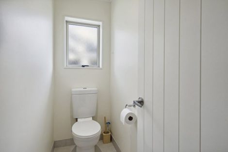 Photo of property in 12 Ruru Place, Levin, 5510