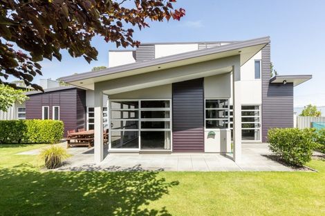 Photo of property in 52 Rochfort Road, Havelock North, 4130