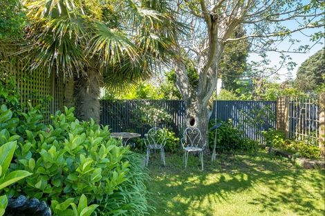 Photo of property in 15 Pipi Street, Te Awanga, 4102