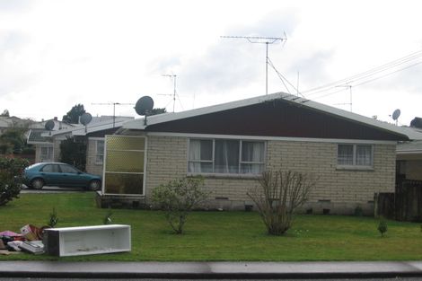 Photo of property in 2/27 South Street, Papakura, 2110
