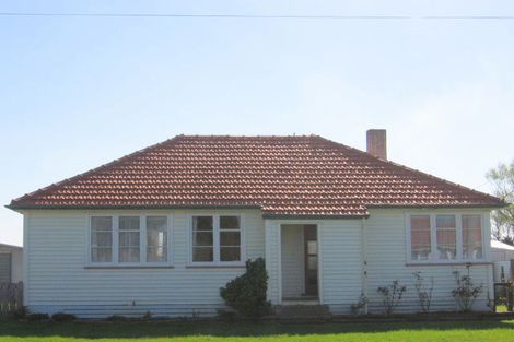 Photo of property in 3 Churchill Crescent, Foxton, 4814