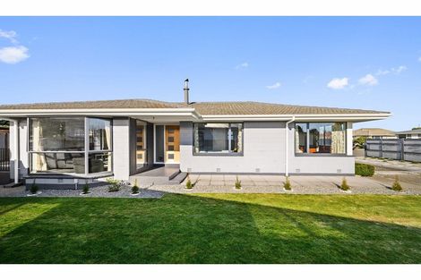 Photo of property in 46 Denise Crescent, Hornby, Christchurch, 8042