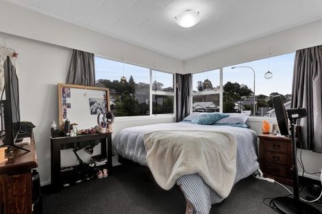 Photo of property in 4/194 Powderham Street, New Plymouth, 4310