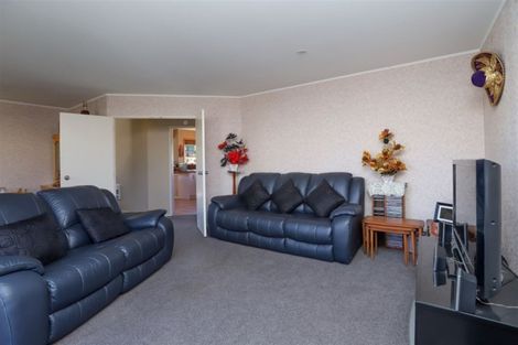 Photo of property in 12 Parkview Avenue, Western Heights, Hamilton, 3200