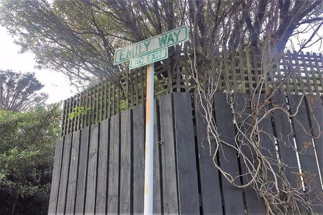 Photo of property in 4 Emily Way, Karori, Wellington, 6012