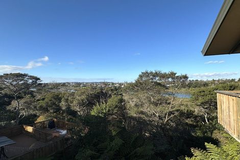 Photo of property in 4/141 Colwill Road, Massey, Auckland, 0614