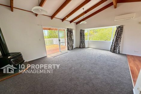 Photo of property in 1/452 Don Buck Road, Massey, Auckland, 0614