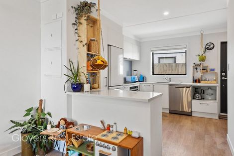 Photo of property in 4/2 Brandon Road, Glen Eden, Auckland, 0602