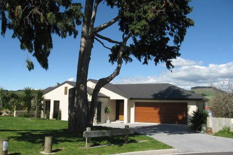 Photo of property in 14 Finlayson Place, Welcome Bay, Tauranga, 3112