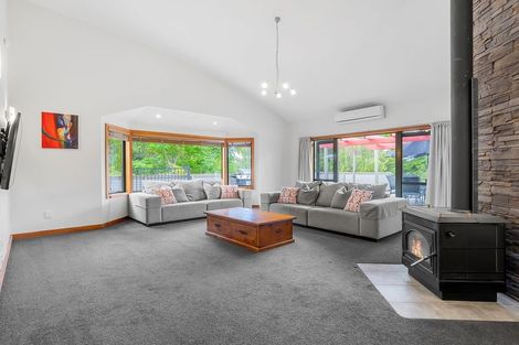 Photo of property in 2 Larchwood Grove, Rangatira Park, Taupo, 3330