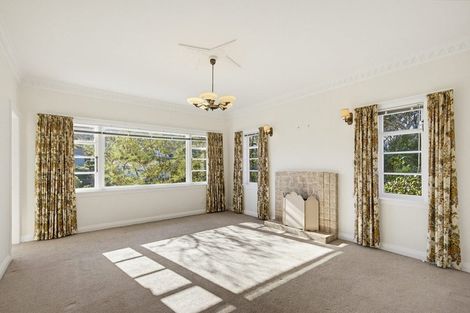 Photo of property in 19 Agra Crescent, Khandallah, Wellington, 6035