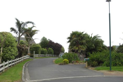 Photo of property in 24 Amber Place, Waimauku, 0812