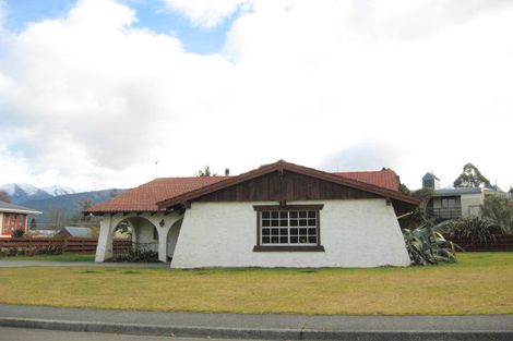 Photo of property in 55 Henry Street, Te Anau, 9600