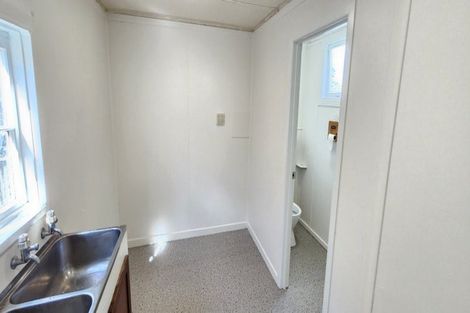 Photo of property in 8 Cutfield Road, New Plymouth, 4310