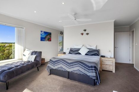 Photo of property in 13 Tohora View, Waihi Beach, 3611