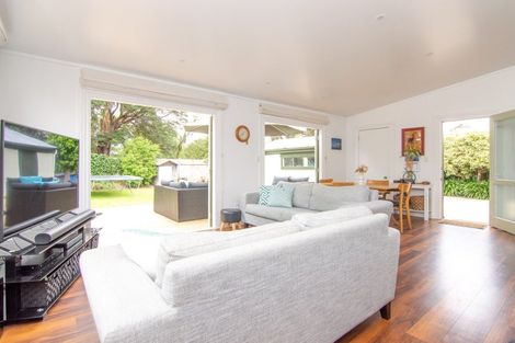 Photo of property in 11 Colombo Street, Hokowhitu, Palmerston North, 4410