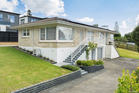 Photo of property in 1/3 Cheryl Place, Hillcrest, Auckland, 0627