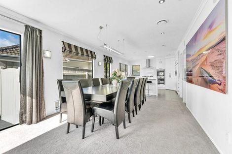 Photo of property in 37 Vincent Street, Waterloo, Lower Hutt, 5011