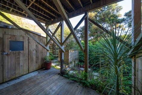 Photo of property in 1/6 Bushland Grove, Paparangi, Wellington, 6037