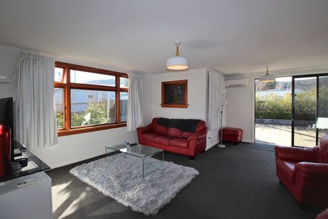 Photo of property in 37 Newcastle Street, Clyde, 9330
