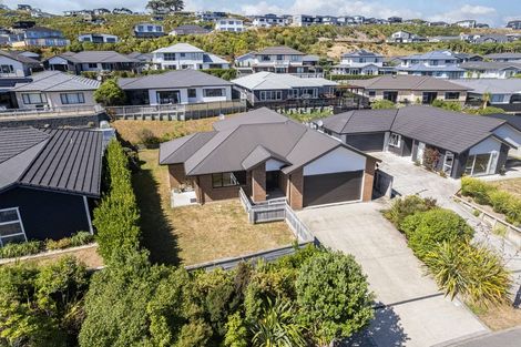 Photo of property in 5 Ihakara Arthur Lane, Aotea, Porirua, 5024