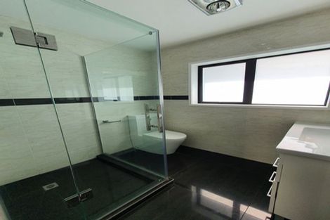 Photo of property in 813 Te Atatu Road, Te Atatu Peninsula, Auckland, 0610