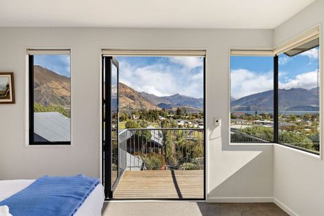 Photo of property in 74 Kings Drive, Wanaka, 9305