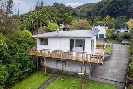 Photo of property in 53 Wright Street, Wainuiomata, Lower Hutt, 5014