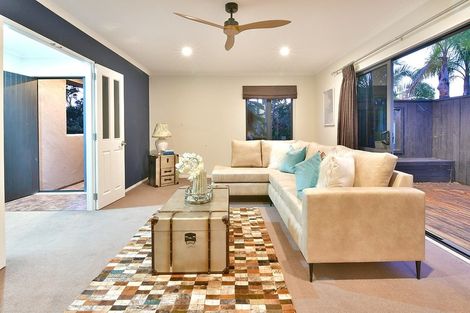 Photo of property in 135 Greenhithe Road, Greenhithe, Auckland, 0632