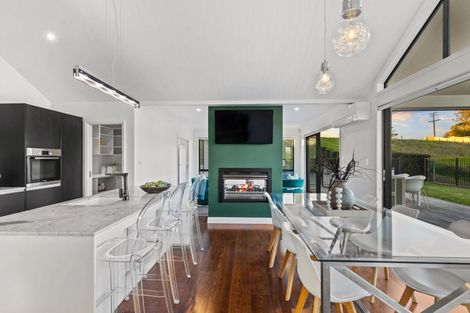 Photo of property in 72 Vaughans Road, Long Bay, Albany, 0792