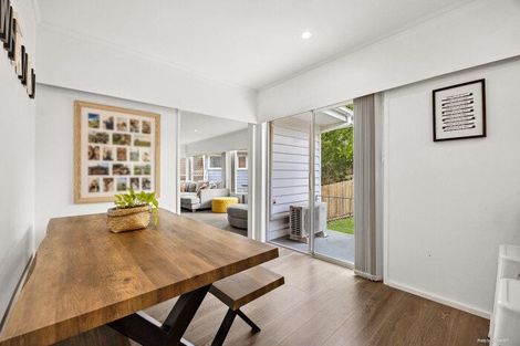 Photo of property in 53 Cyclarama Crescent, Massey, Auckland, 0614