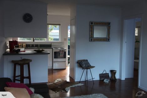 Photo of property in 24 Grendon Road, Titirangi, Auckland, 0604