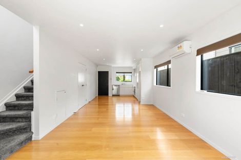 Photo of property in 33 Patrick Rice Drive, Swanson, Auckland, 0614