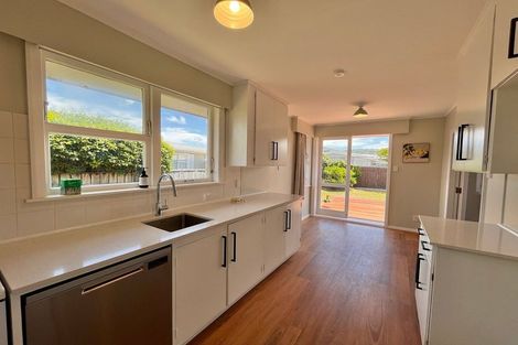 Photo of property in 83 Wai-iti Crescent, Woburn, Lower Hutt, 5010
