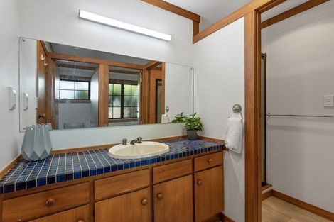 Photo of property in 1/126 Carlisle Road, Browns Bay, Auckland, 0632