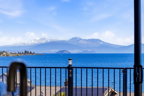 Photo of property in 184a Lake Terrace, Hilltop, Taupo, 3330