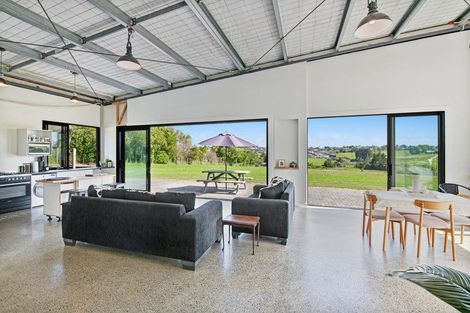 Photo of property in 60 Goodall Road, Snells Beach, 0920