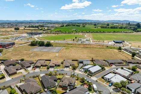 Photo of property in 13 Chadwick Place, Rototuna North, Hamilton, 3210