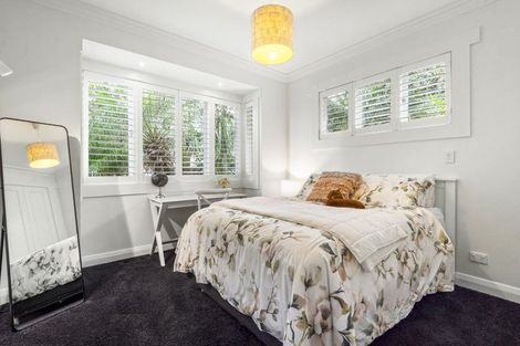 Photo of property in 1 Milton Road, Northcote Point, Auckland, 0627