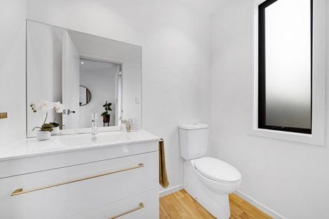 Photo of property in 37c Tawhiri Road, One Tree Hill, Auckland, 1061