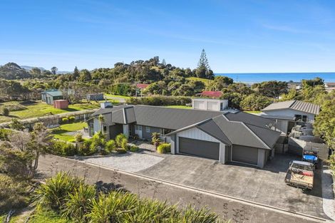 Photo of property in 56 Parapara Beach Road, Parapara, Takaka, 7182