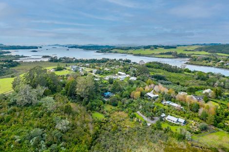 Photo of property in 16 Ao Marama Place, Kerikeri, 0294