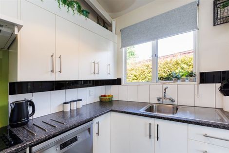 Photo of property in 7 Dampier Avenue, Awapuni, Palmerston North, 4412