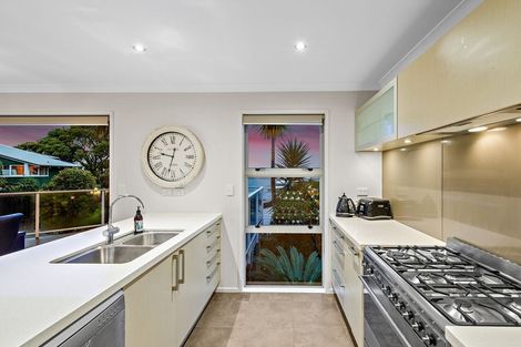 Photo of property in 114a Tiroroa Avenue, Te Atatu South, Auckland, 0610