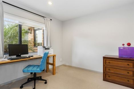 Photo of property in 92 Waterside Drive, Pyes Pa, Tauranga, 3112