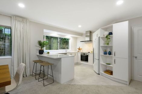 Photo of property in 5a Luana Way, Bucklands Beach, Auckland, 2014