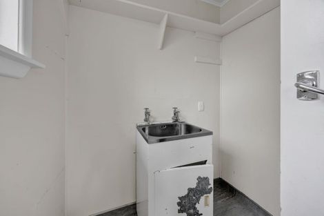 Photo of property in 19 Oranga Street, Marfell, New Plymouth, 4310