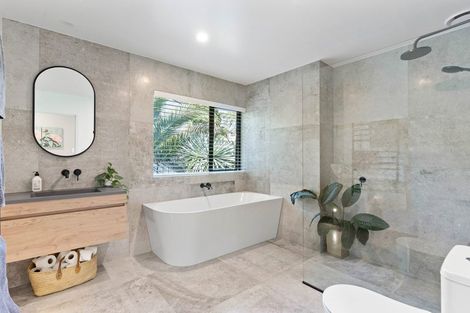 Photo of property in 60 John Gill Road, Shelly Park, Auckland, 2014